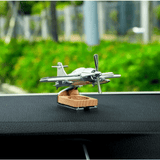Figurine Avion Solaire à Hélices Rotatives - 